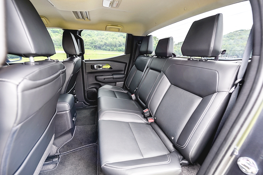 Mitsubishi Triton Double Cab LR 2.4 PRO มิตซูบิชิ ไทรทัน ปี 2025 : ภาพที่ 12