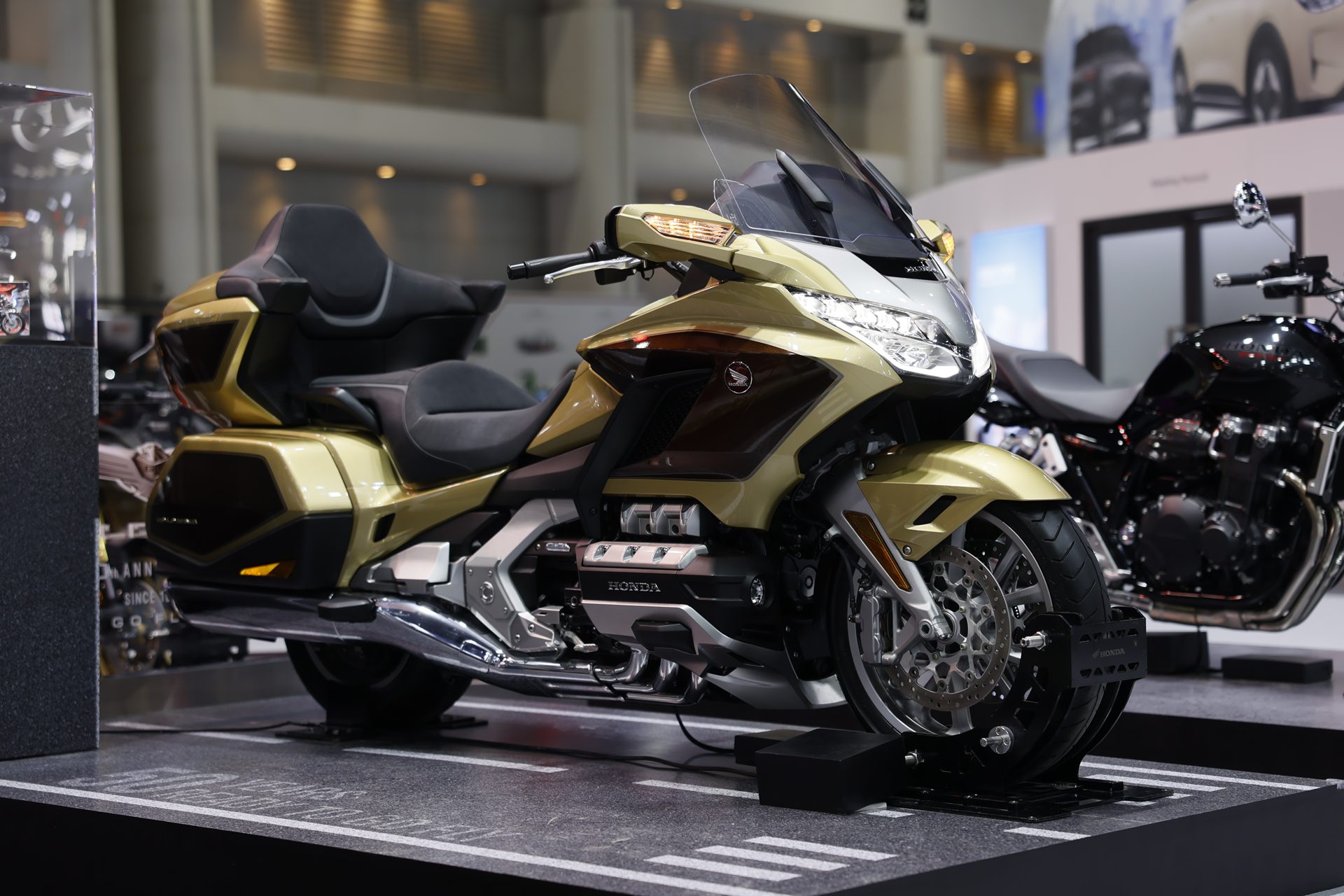 Honda Goldwing 50th Anniversary Edition ฮอนด้า โกล์ดวิง ปี 2025 : ภาพที่ 4