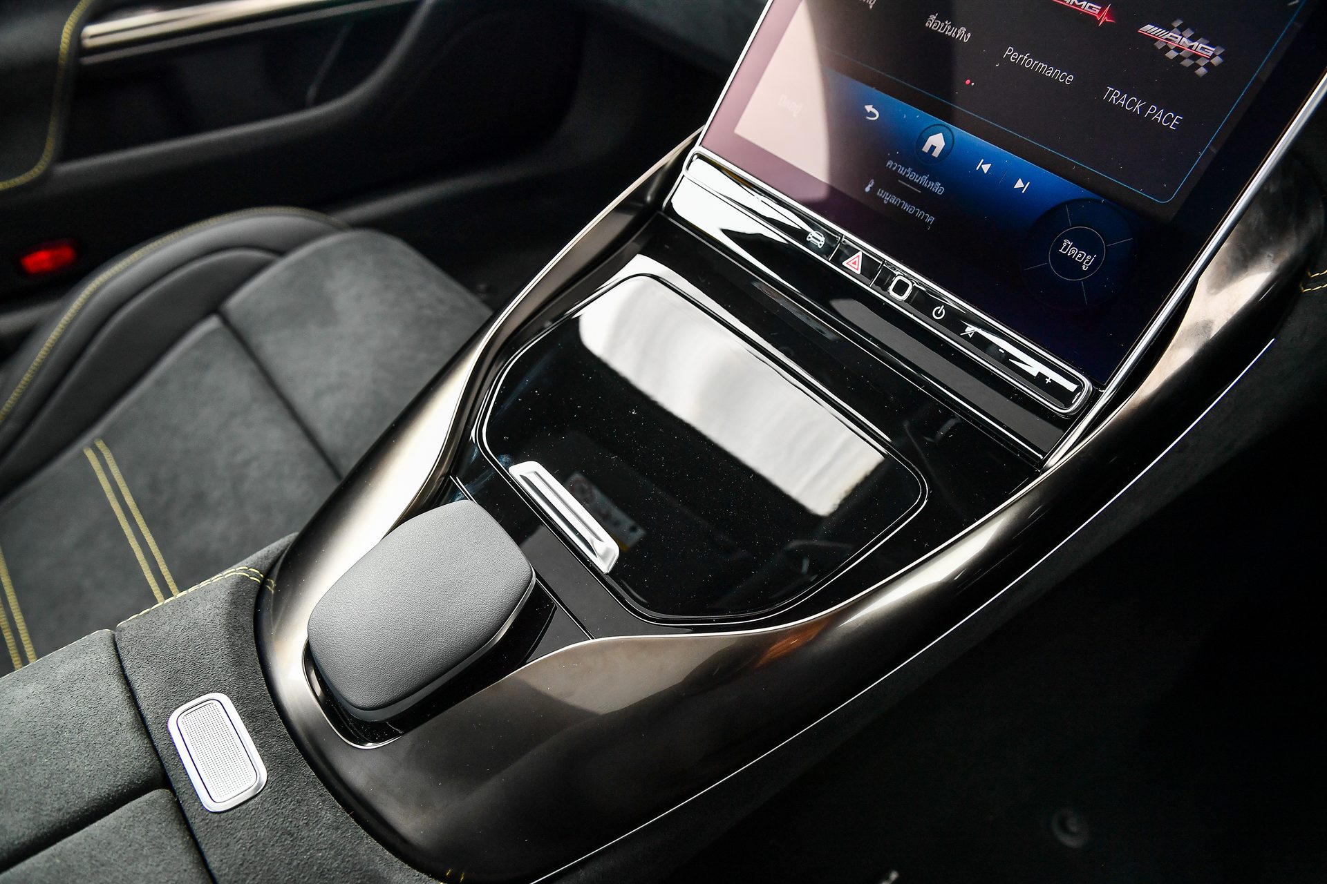 Mercedes-benz AMG GT 63 4MATIC+ เมอร์เซเดส-เบนซ์ เอเอ็มจี ปี 2025 : ภาพที่ 17