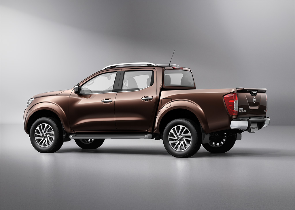 Nissan Navara NP300 Double Cab 4WD VL 7AT นิสสัน นาวาร่า ปี 2014 : ภาพที่ 4