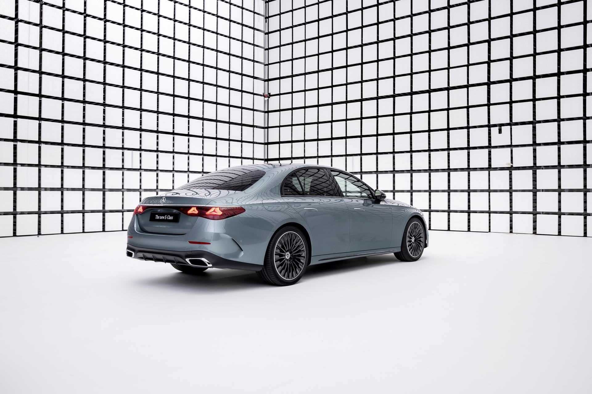 Mercedes-benz E-Class E 350 e AMG Dํynamic เมอร์เซเดส-เบนซ์ อี-คลาส ปี 2024 : ภาพที่ 5