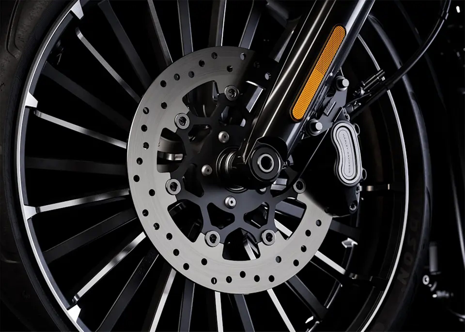 Harley-Davidson Cruiser Breakout ฮาร์ลีย์-เดวิดสัน สปอร์ตสเตอร์ ปี 2025 : ภาพที่ 16