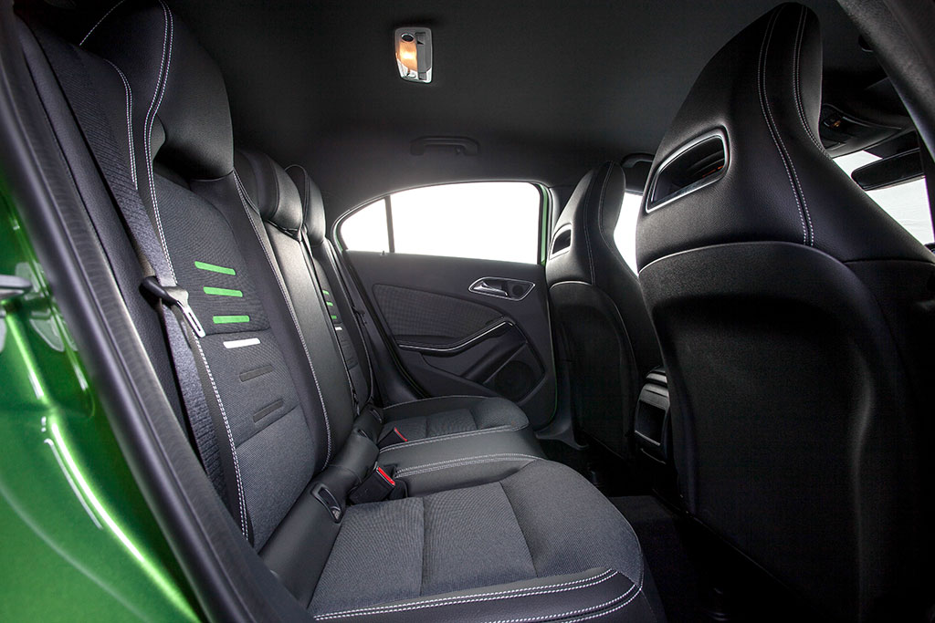 Mercedes-benz A-Class A 180 Urban เมอร์เซเดส-เบนซ์ เอ-คลาส ปี 2015 : ภาพที่ 9