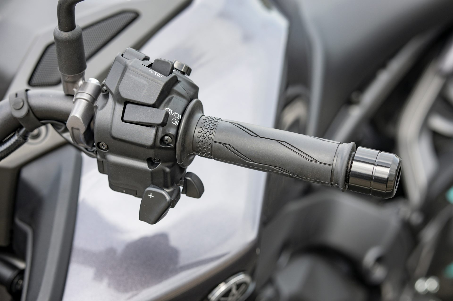 Yamaha MT-09 Y-AMT ยามาฮ่า เอ็มที-09 ปี 2024 : ภาพที่ 4