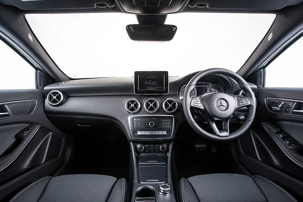 Mercedes-benz A-Class A 180 Urban เมอร์เซเดส-เบนซ์ เอ-คลาส ปี 2015 : ภาพที่ 5