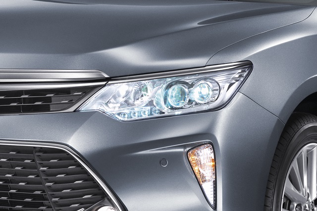 Toyota Camry Hybrid 2.5 HV Navigator โตโยต้า แคมรี่ไฮบริด ปี 2015 : ภาพที่ 3