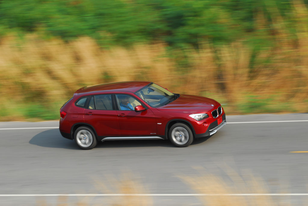 BMW X1 sDrive18i บีเอ็มดับเบิลยู เอ็กซ์1 ปี 2009 : ภาพที่ 4