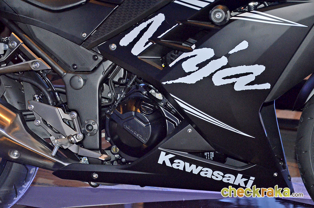 Kawasaki Ninja 300 ABS Winter Test คาวาซากิ นินจา ปี 2016 : ภาพที่ 4