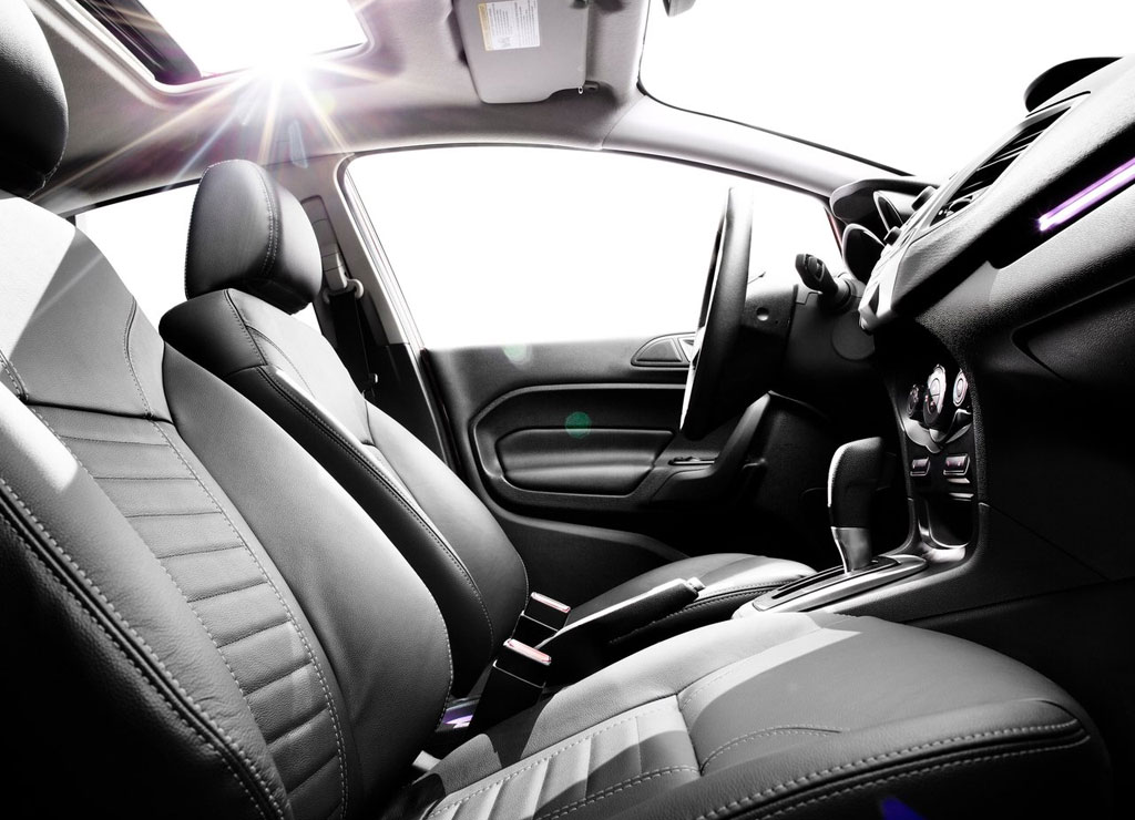 Ford Fiesta 4Dr 1.0 Titanium EcoBoost ฟอร์ด เฟียสต้า ปี 2013 : ภาพที่ 6