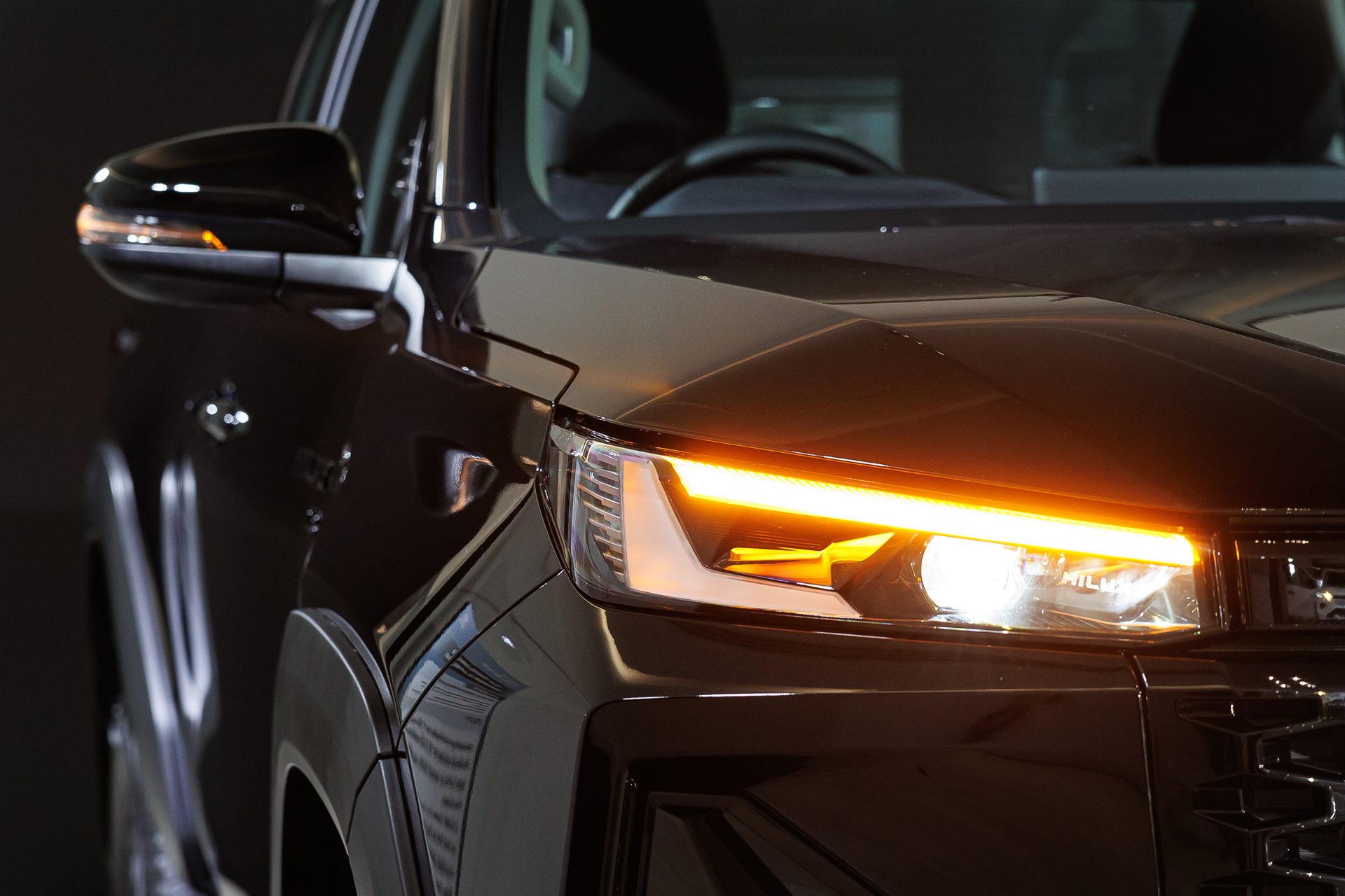 Toyota Hilux Travo Smart Cab Prerunner 2.8 Premium AT โตโยต้า ไฮลักซ์ ทราโว ปี 2025 : ภาพที่ 2