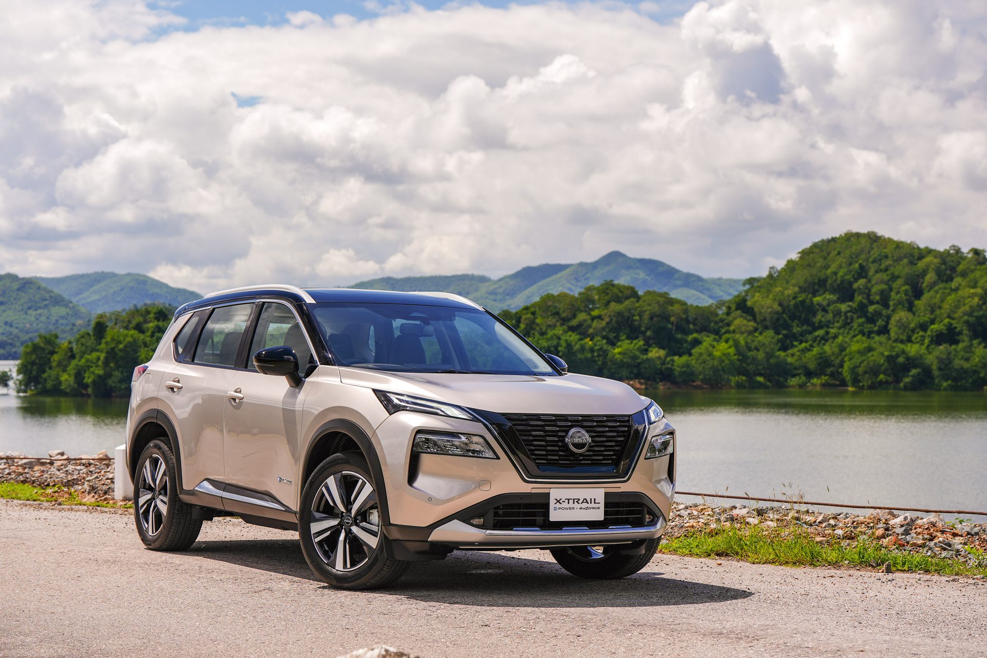 Nissan X-Trail e-POWER e-4ORCE นิสสัน เอ็กซ์-เทรล ปี 2025 : ภาพที่ 1