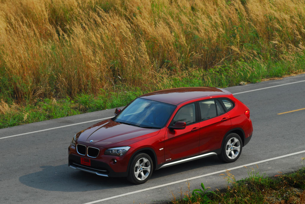 BMW X1 sDrive18i บีเอ็มดับเบิลยู เอ็กซ์1 ปี 2009 : ภาพที่ 3