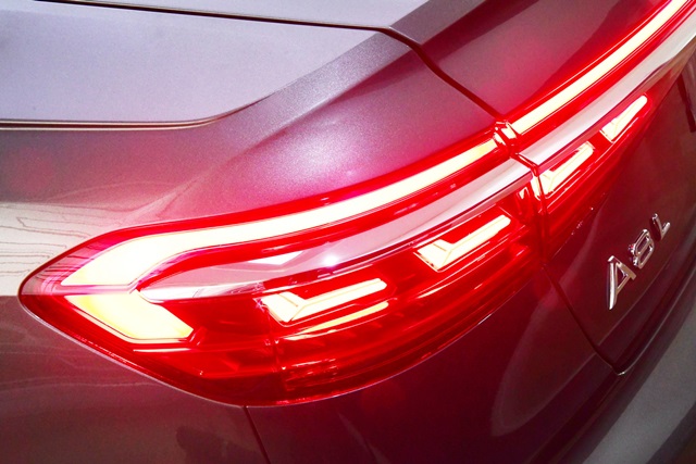 Audi A8 L 55 TFSI quattro Premium อาวดี้ เอ8 ปี 2018 : ภาพที่ 8