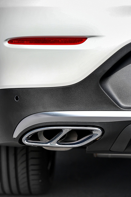 Mercedes-benz AMG GLC 43 4MATIC Coupe' (CKD) เมอร์เซเดส-เบนซ์ เอเอ็มจี ปี 2018 : ภาพที่ 9