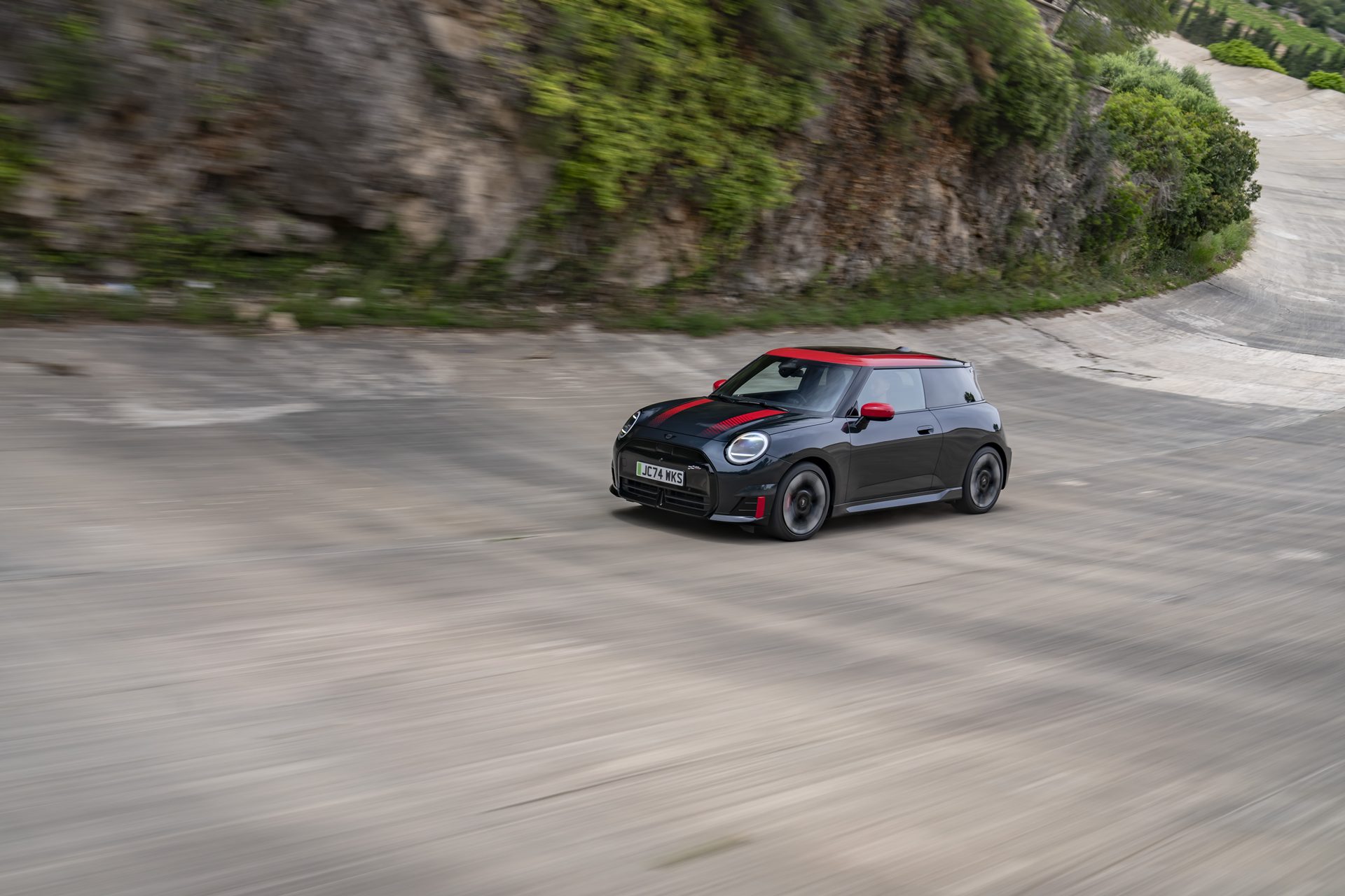 Mini John Cooper Works Electric มินิ จอห์น คูเปอร์ เวิร์กส์ ปี 2025 : ภาพที่ 13