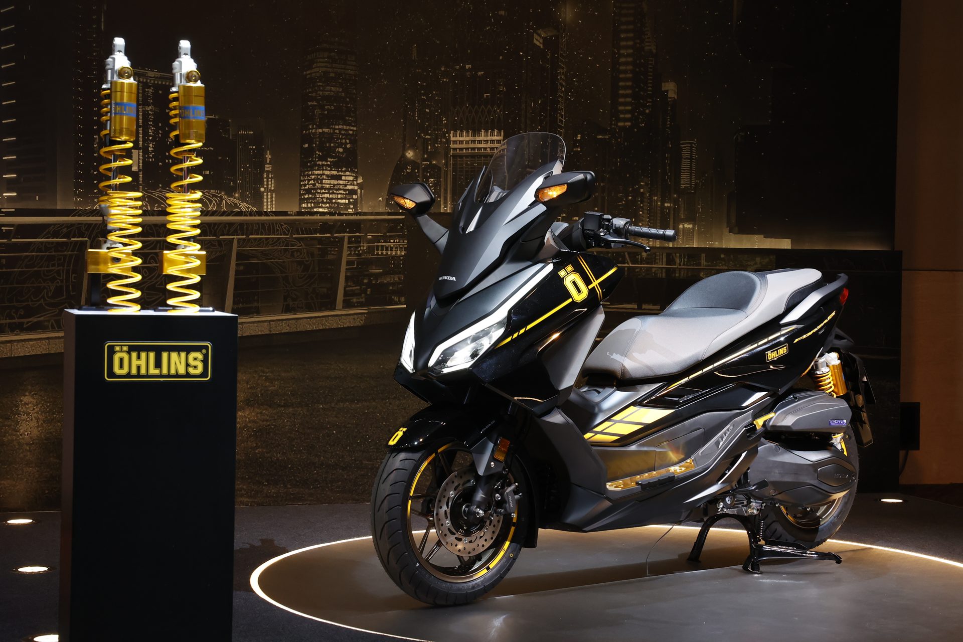 Honda Forza 350 Special Edition x Ohlins ฮอนด้า ปี 2025 : ภาพที่ 8