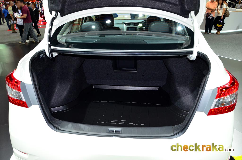 Nissan Sylphy 1.6 SV CVT นิสสัน ซีลฟี่ ปี 2013 : ภาพที่ 12