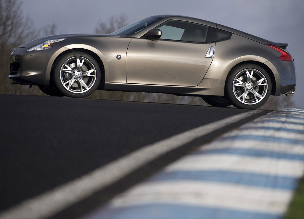 Nissan 370Z AT นิสสัน 370แซด ปี 2009 : ภาพที่ 9