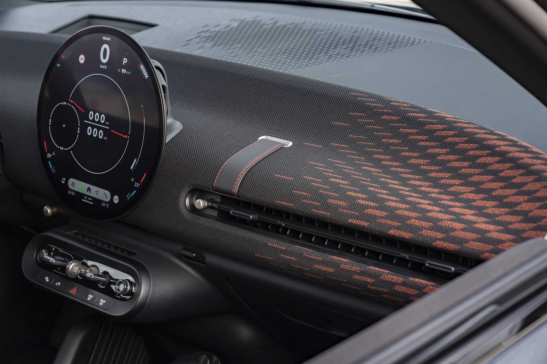 Mini John Cooper Works Electric มินิ จอห์น คูเปอร์ เวิร์กส์ ปี 2025 : ภาพที่ 8