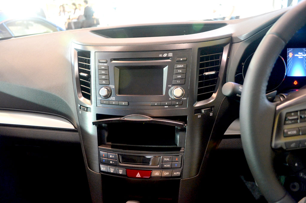 Subaru Outback 2.5i ซูบารุ เอาท์แบ็ค ปี 2013 : ภาพที่ 13