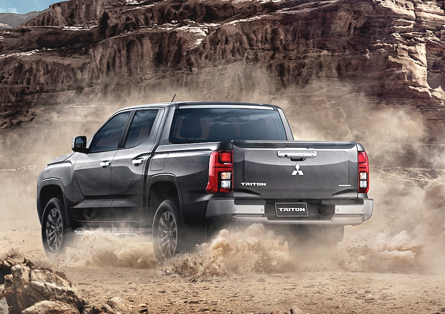 Mitsubishi Triton Double Cab LR 2.4 PRO มิตซูบิชิ ไทรทัน ปี 2025 : ภาพที่ 2