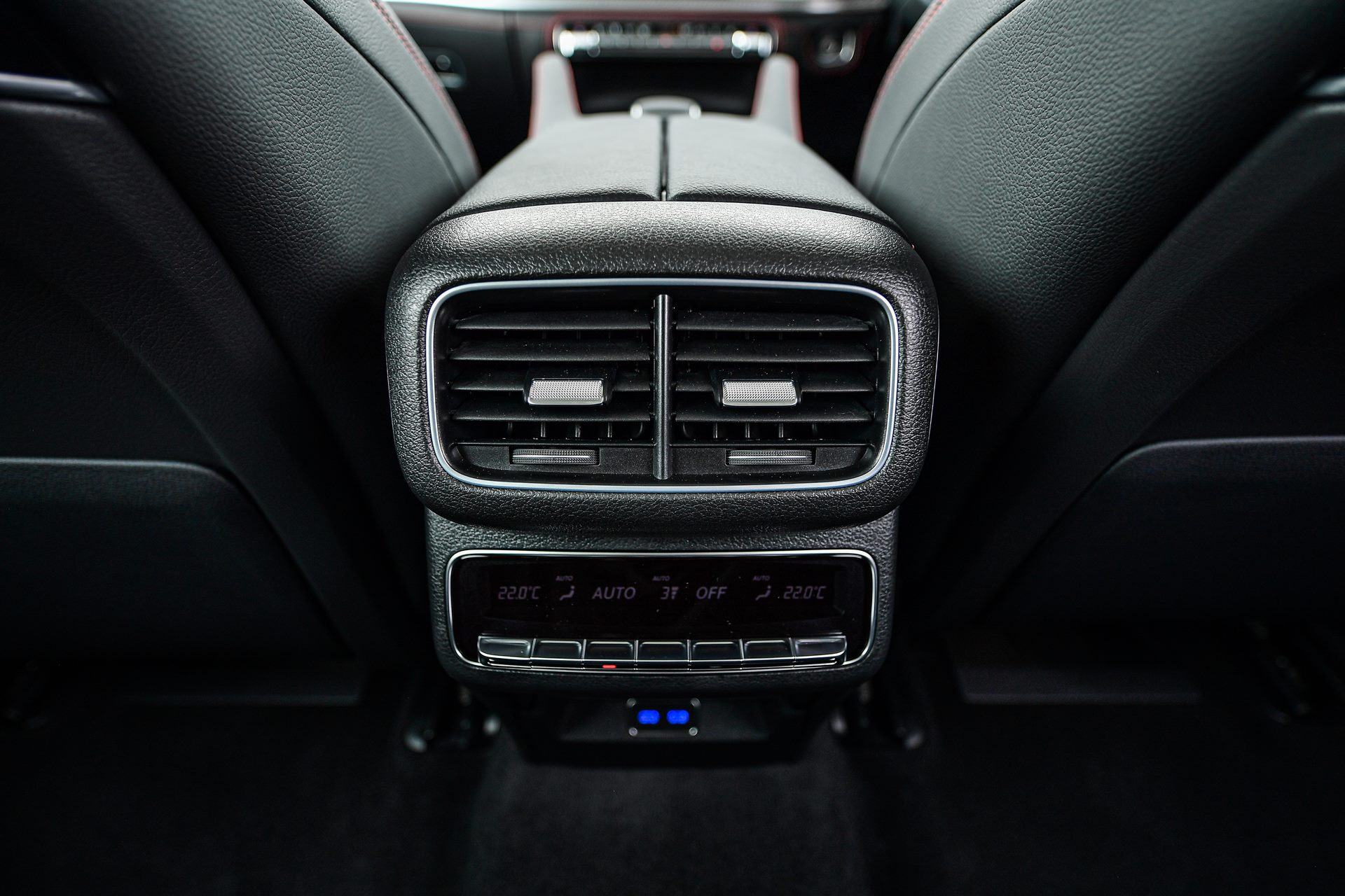 Mercedes-benz AMG GLE 53 HYBRID 4MATIC+ เมอร์เซเดส-เบนซ์ เอเอ็มจี ปี 2024 : ภาพที่ 14