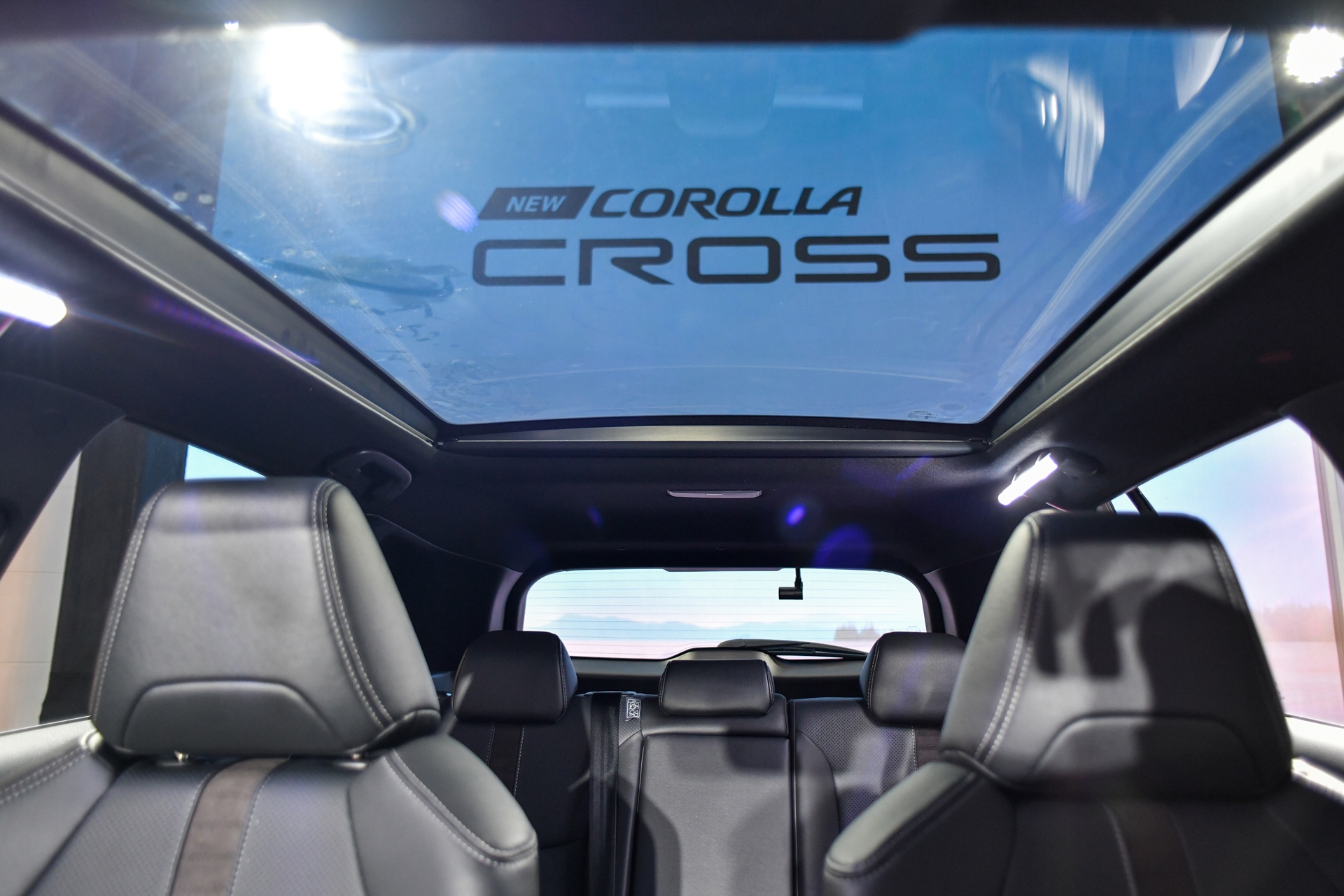 Toyota Corolla Cross HEV Premium Luxury โตโยต้า ปี 2026 : ภาพที่ 12