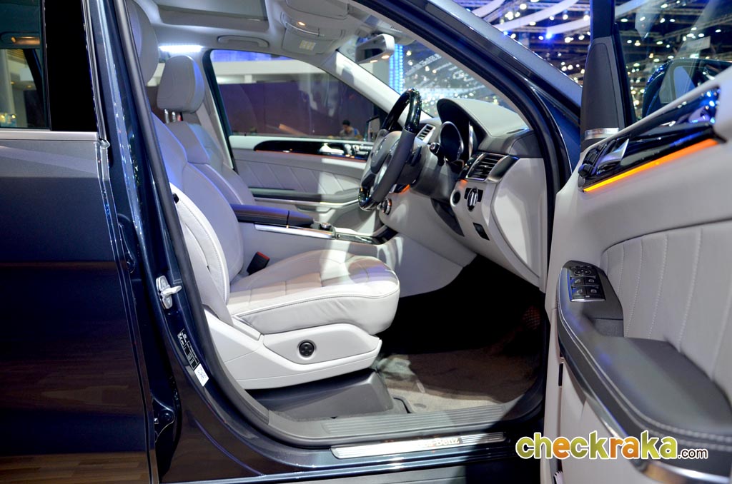 Mercedes-benz GL-Class GL350 BlueTEC AMG Premium เมอร์เซเดส-เบนซ์ ปี 2013 : ภาพที่ 11