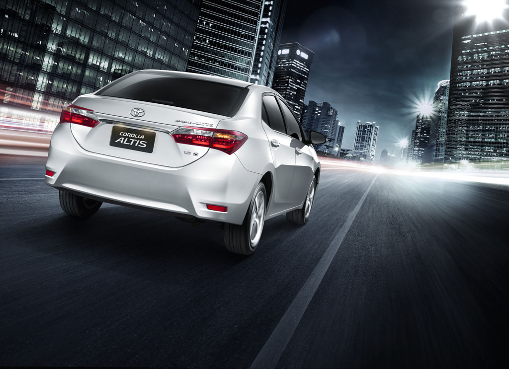 Toyota Altis (Corolla) 1.8 V Navi A/T โตโยต้า อัลติส(โคโรลล่า) ปี 2014 : ภาพที่ 4