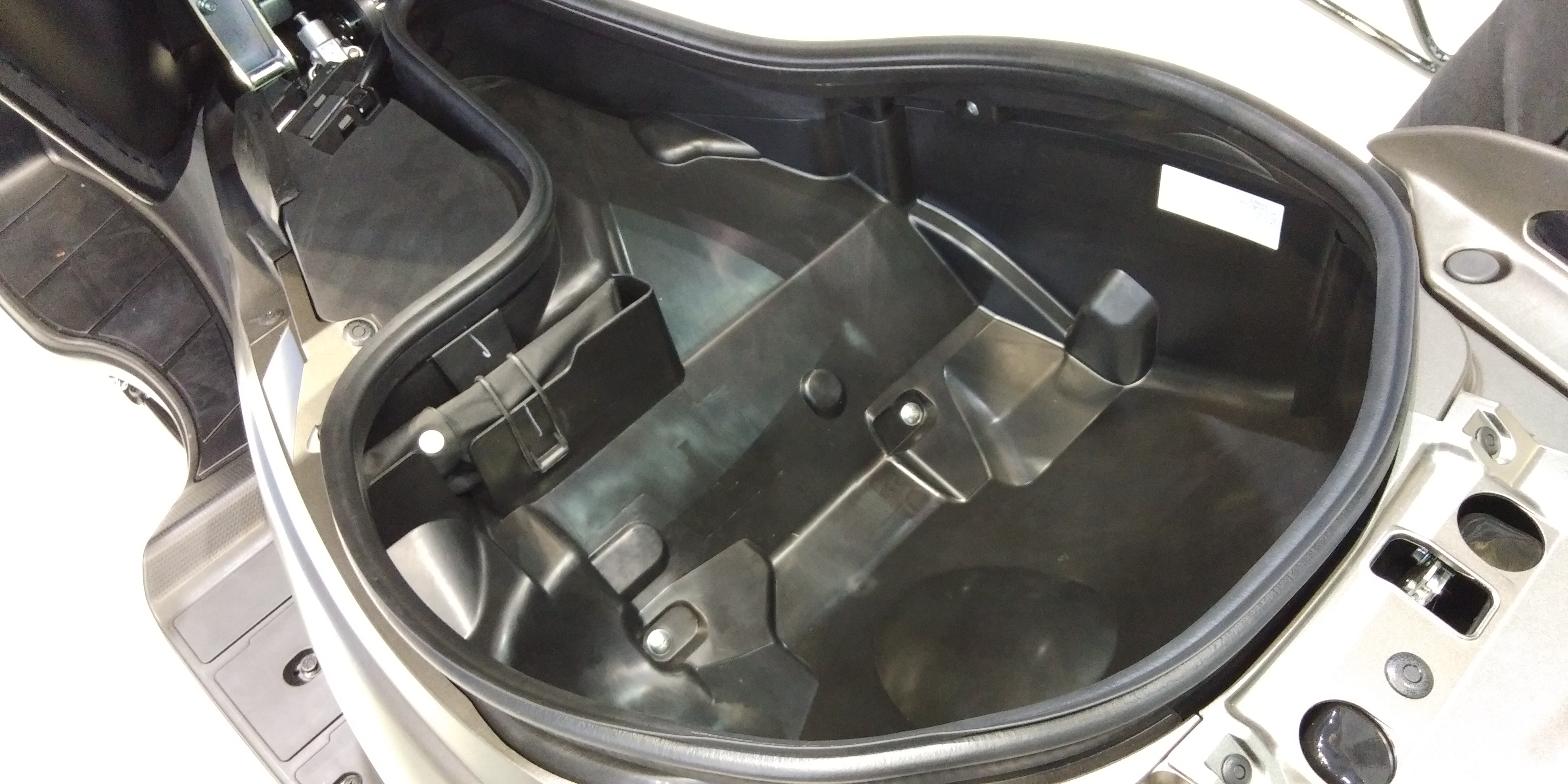 Suzuki Burgman 200 ABS ซูซูกิ ปี 2017 : ภาพที่ 20