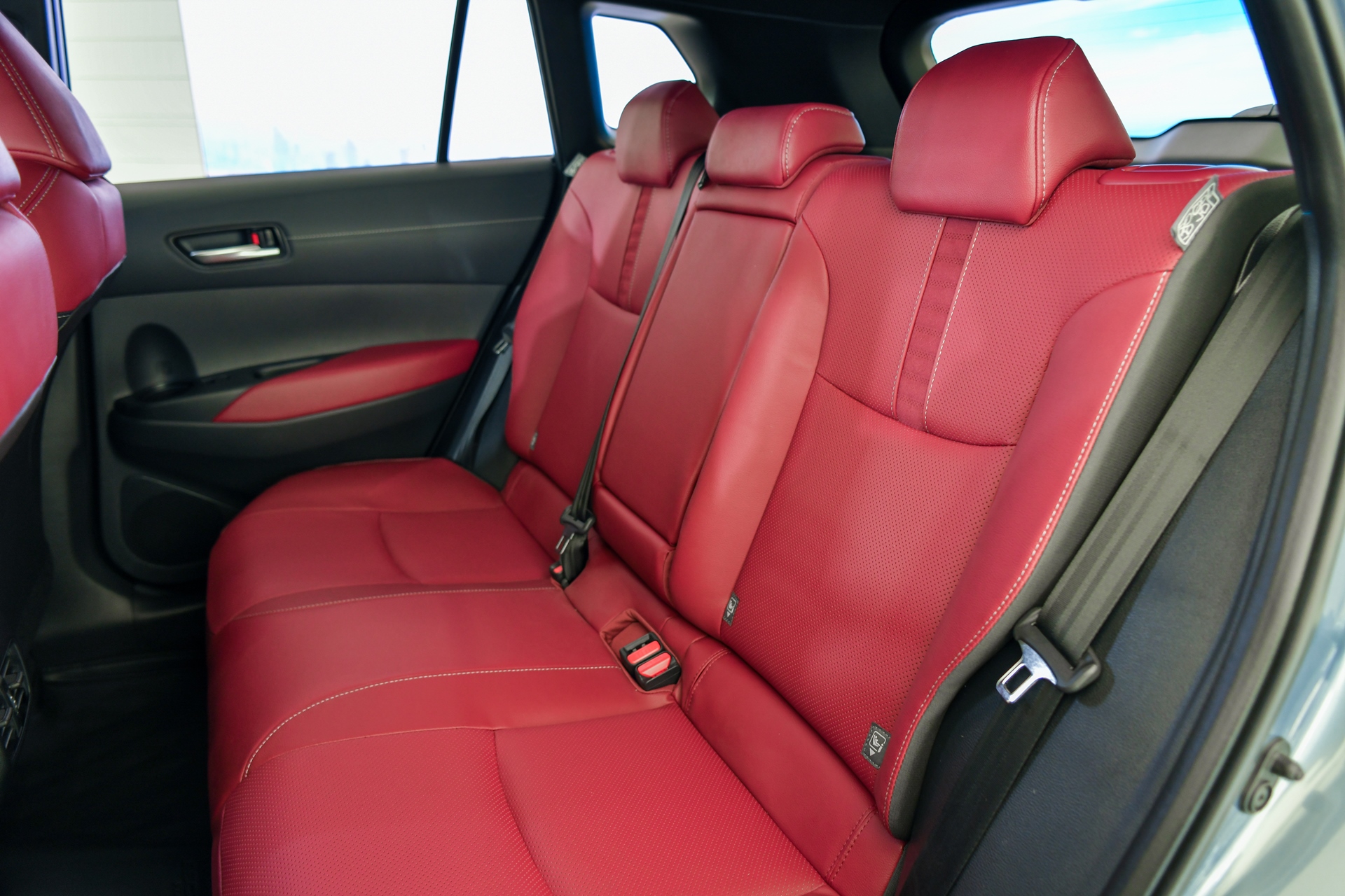 Toyota Corolla Cross HEV Premium โตโยต้า ปี 2026 : ภาพที่ 11