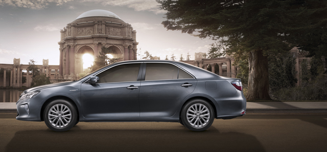 Toyota Camry Hybrid 2.5 HV Premium โตโยต้า แคมรี่ไฮบริด ปี 2015 : ภาพที่ 7