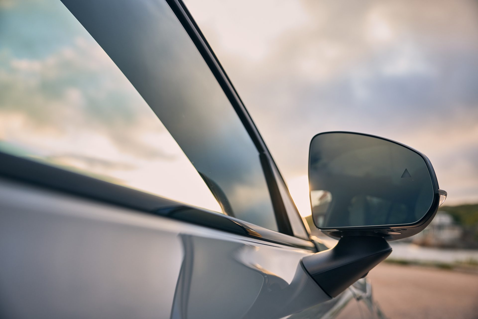 Volvo EX30 Ultra Twin Performance Cross Country วอลโว่ ปี 2025 : ภาพที่ 6