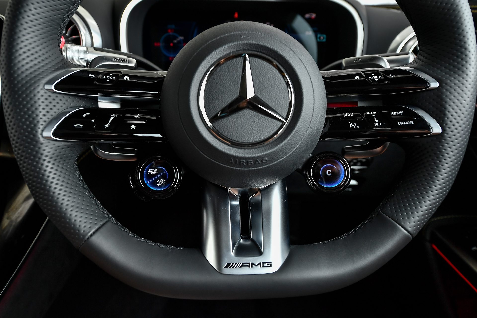 Mercedes-benz AMG G 63 เมอร์เซเดส-เบนซ์ เอเอ็มจี ปี 2025 : ภาพที่ 12