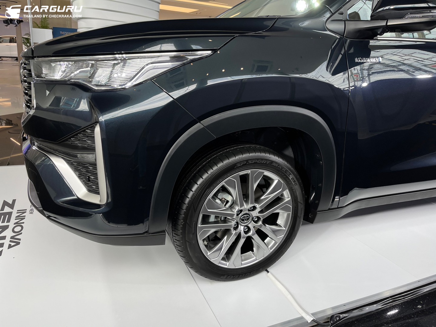 Toyota Innova Zenix 2.0 HEV Premium โตโยต้า อินโนว่า ปี 2023 : ภาพที่ 3
