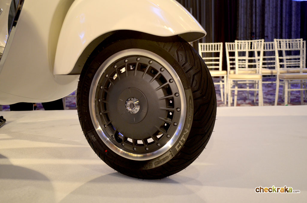 Vespa 946 เวสป้า ปี 2013 : ภาพที่ 13