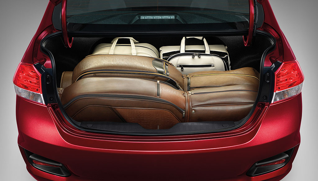 Suzuki Ciaz RS CVT ซูซูกิ เซียส ปี 2015 : ภาพที่ 13