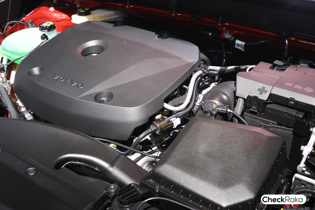 Volvo XC40 T4 Momentum with White Roof วอลโว่ XC40 ปี 2018 : ภาพที่ 9