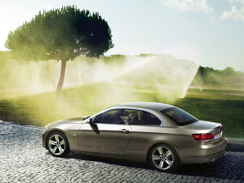 BMW Series 3 325i Convertible บีเอ็มดับเบิลยู ซีรีส์3 ปี 2010 : ภาพที่ 3