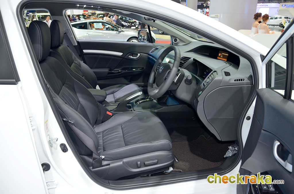 Honda Civic 2.0 ES AT Navi ฮอนด้า ซีวิค ปี 2014 : ภาพที่ 12
