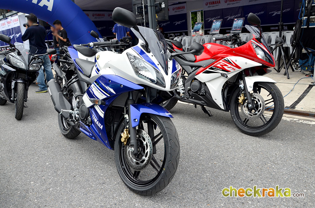 Yamaha YZF-R15 Standard ยามาฮ่า วายแซดเอฟ-อาร์15 ปี 2014 : ภาพที่ 11