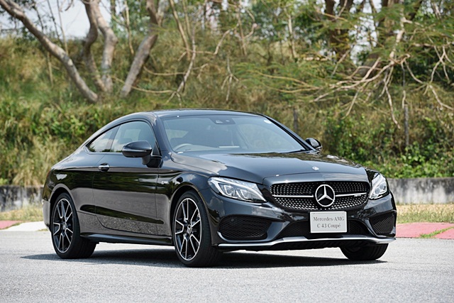 Mercedes-benz AMG C 43 4MATIC Coupe CKD เมอร์เซเดส-เบนซ์ เอเอ็มจี ปี 2018 : ภาพที่ 14