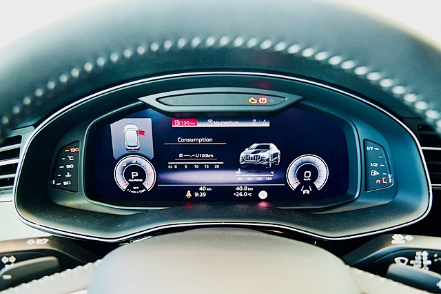 Audi Q8 55 TFSI quattro S Line อาวดี้ ปี 2018 : ภาพที่ 5