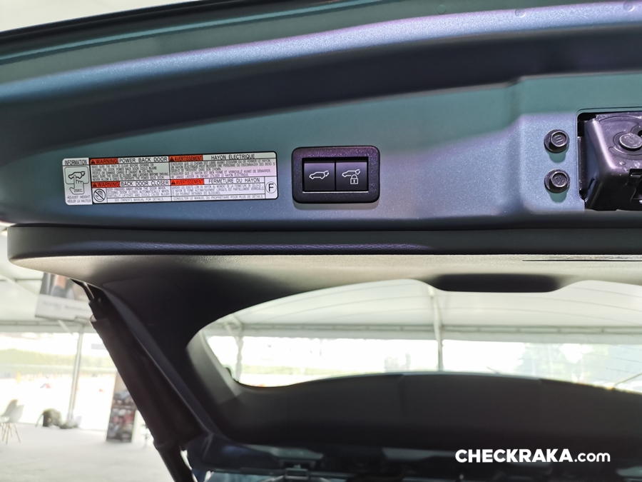 Toyota Corolla Cross Hybrid Premium โตโยต้า ปี 2020 : ภาพที่ 20