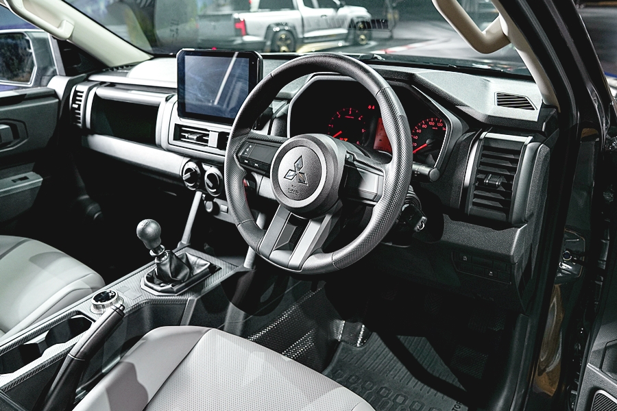 Mitsubishi Triton Double Cab LR 2.4 PRO มิตซูบิชิ ไทรทัน ปี 2025 : ภาพที่ 19