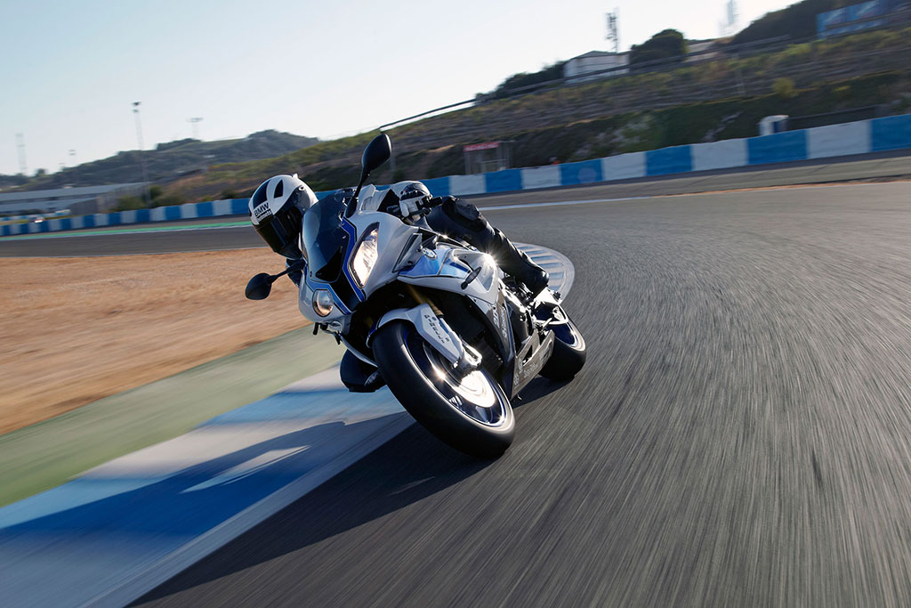 BMW HP 4 บีเอ็มดับเบิลยู ปี 2013 : ภาพที่ 9