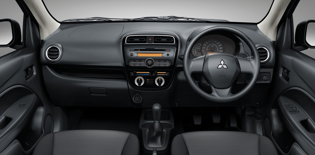 Mitsubishi Attrage GLX MT มิตซูบิชิ แอททราจ ปี 2013 : ภาพที่ 6