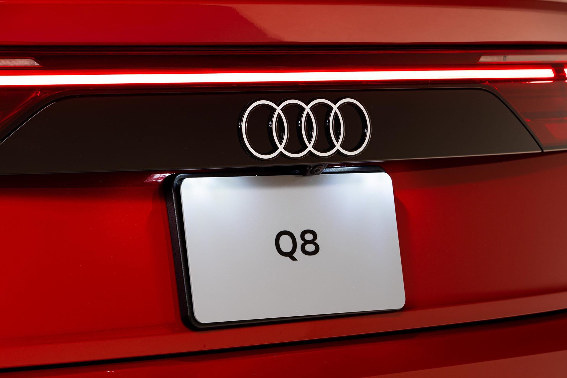Audi Q8 TFSI e quattro S line edition one อาวดี้ ปี 2024 : ภาพที่ 7