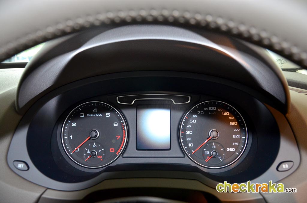 Audi Q3 2.0 TFSI quattro อาวดี้ คิว3 ปี 2012 : ภาพที่ 12