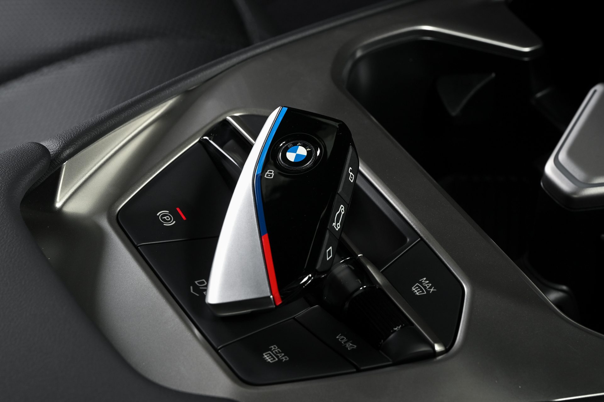 BMW i iX3 50 xDrive M Sport บีเอ็มดับเบิลยู ปี 2026 : ภาพที่ 16